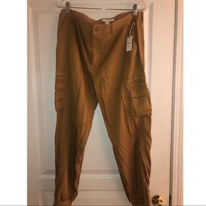 Cargo jogger pants NWT